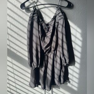 Jolie Vie Elegant Gray Garment